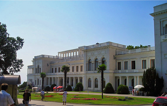 Das Bild zeigt den Liwadija-Palast in Jalta