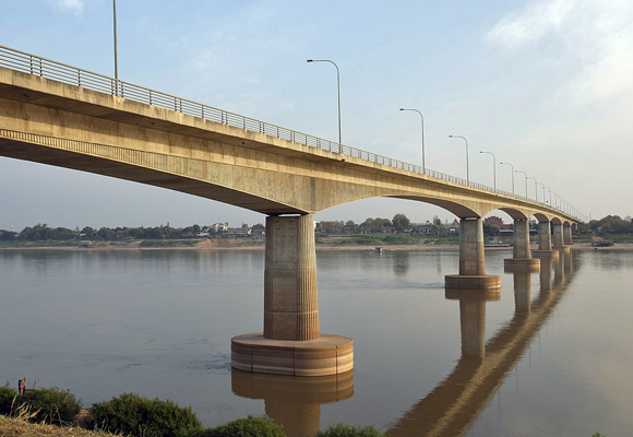 Das Bild zeigt die Erste Thailändisch-Laotische Freundschaftsbrücke
