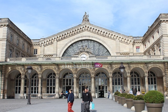 Das Bild zeigt den Gare de l’Est Paris