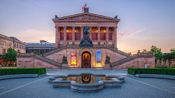 Das Bild zeigt die Alte Nationalgalerie in Berlin