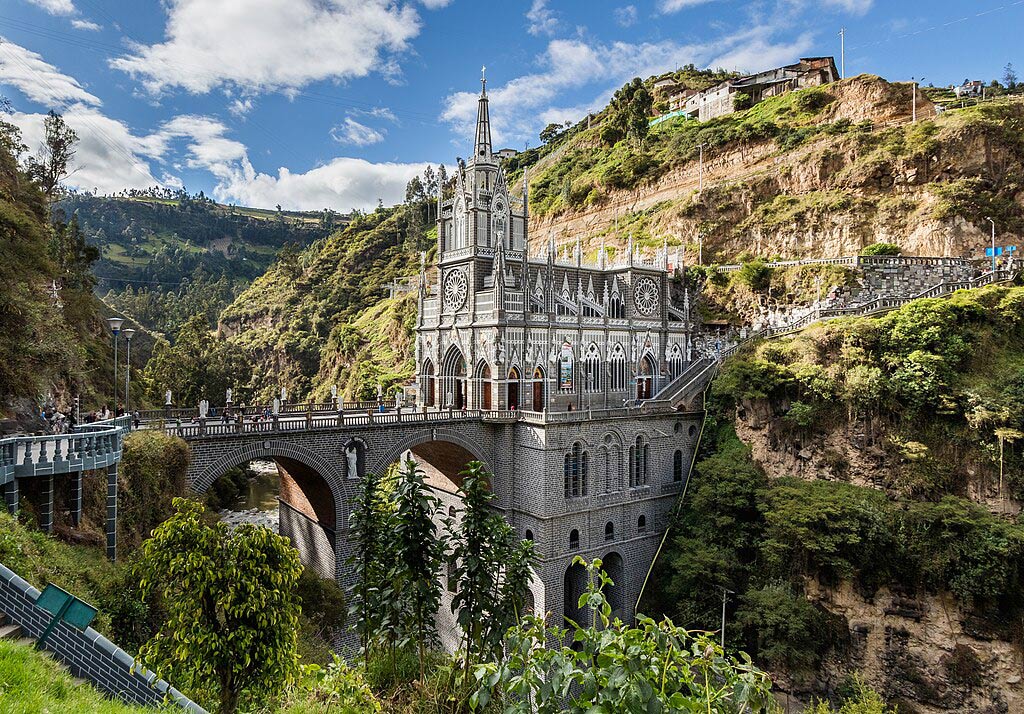 Das Bild zeigt das Santuario de Las Lajas